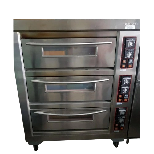 Berjaya Baking Oven 3 Deck 6 Tray